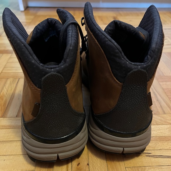 Danner Moutain 600 Leather Boots - Picture 5 of 8